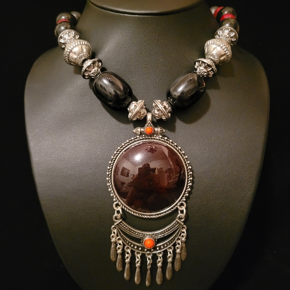 Estate Bohemian Faux Stone Pendent Beaded Necklace - Picture 2 of 7